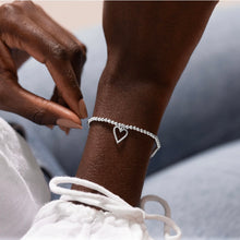 Load image into Gallery viewer, Joma A Little Spectacular Seventy