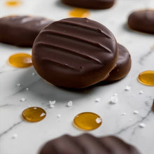Load image into Gallery viewer, Dark Chocolate Salted Caramel Fondant Creams (150g)
