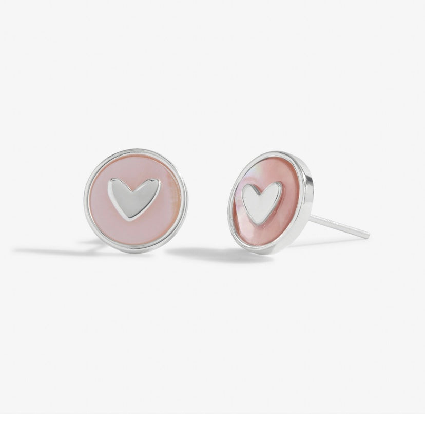 Joma Perla Pink Mother Of Pearl Heart Stud Earrings